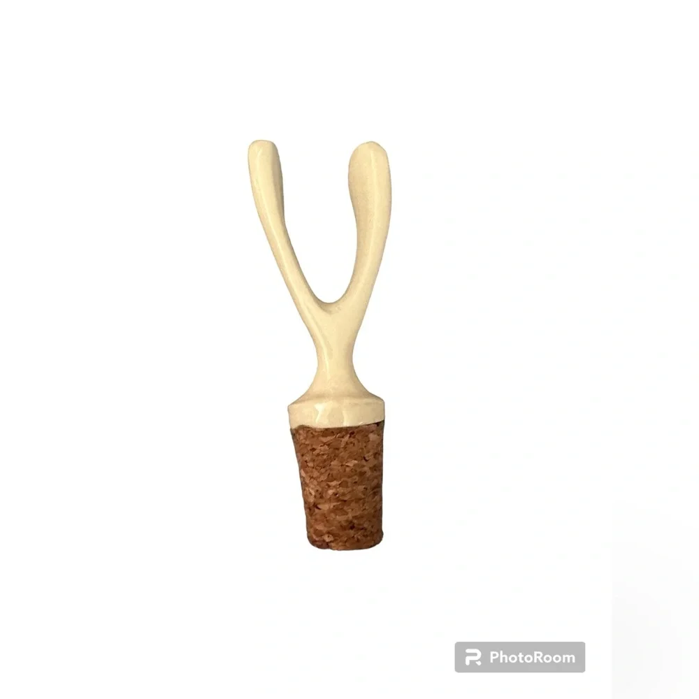 Nima Oberoi Lunares Wishbone Bottle Stopper